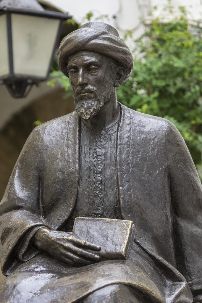 Estatua de Maimónides. Córdoba | Red de Juderias