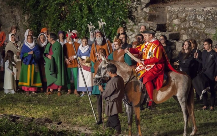 Un año más, Hervás se engalana para festejar su pasado judío con el festival Los Conversos, que en esta su 23ª edición se celebrará del 4 al 7 de julio.